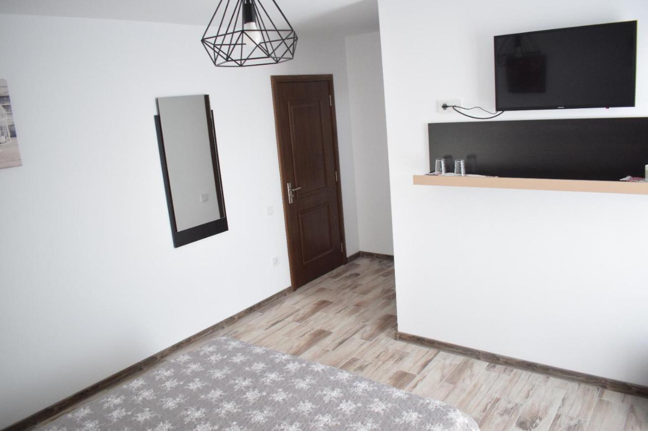 Casa Dumitru Hotell Ceraşul Eksteriør bilde